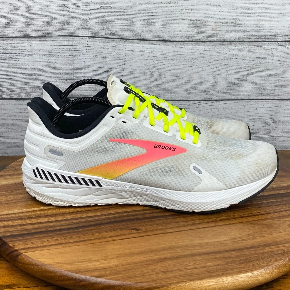 Brooks Launch GTS 9 White Pink Yellow Running Shoe 1103871D148 Men’s Size 14